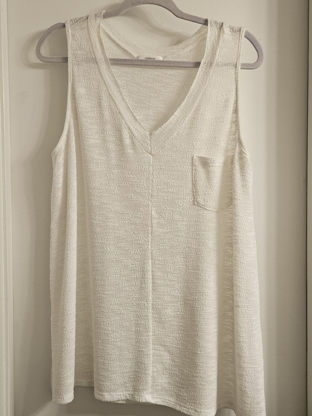 Cherish White Sleeveless V-Neck Pocket Tank Top